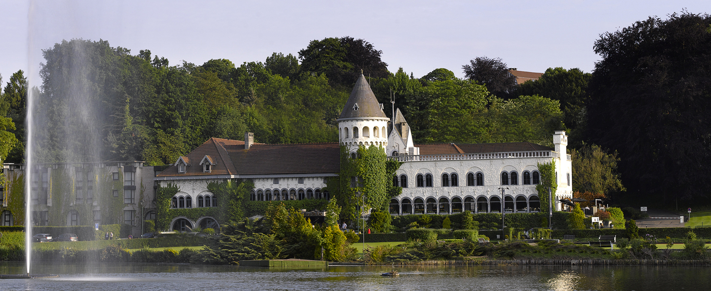 Martin’s Chateau Du Lac