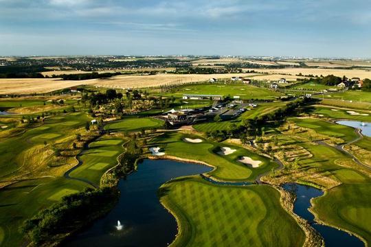 Albatross Golf Club